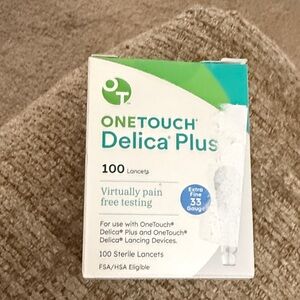 One atouch delica plus test strips